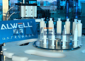 معدات تعبئة حقنة الأدوية البيطرية وخط إنتاج الملصقات